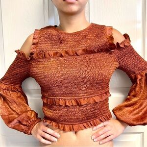 STORIA cropped Puffed sleeves smocked body ruffles Wine blouse size M NWOT